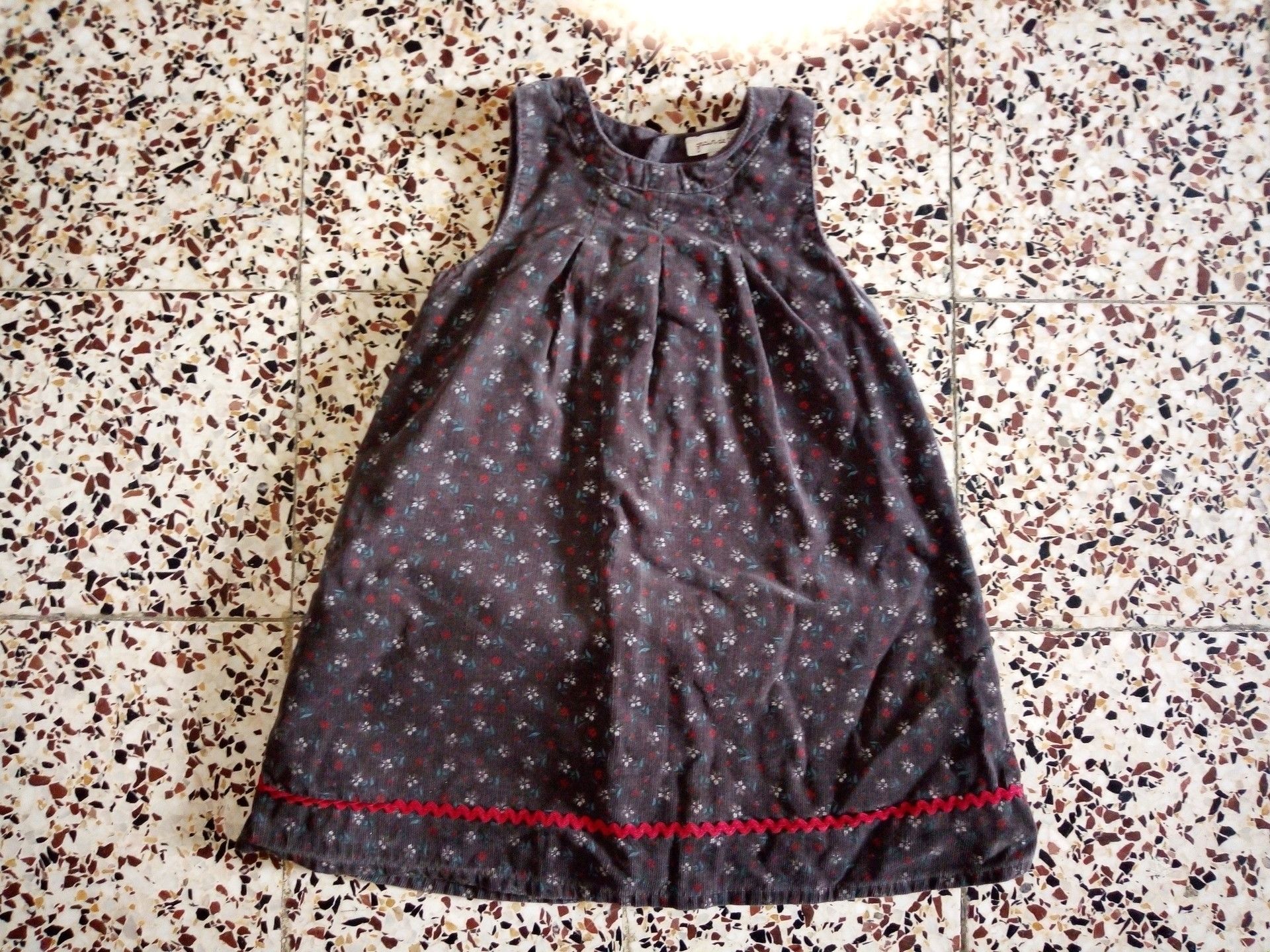 3 Ensembles Pour Fille 2 Ans - Occasion Très Bon état, Marques Ikks, Okaïdi, Etc.